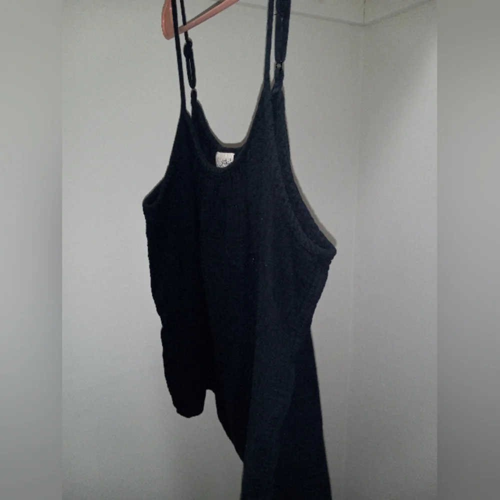 Universal Thread Shirt - Picture 2 of 4